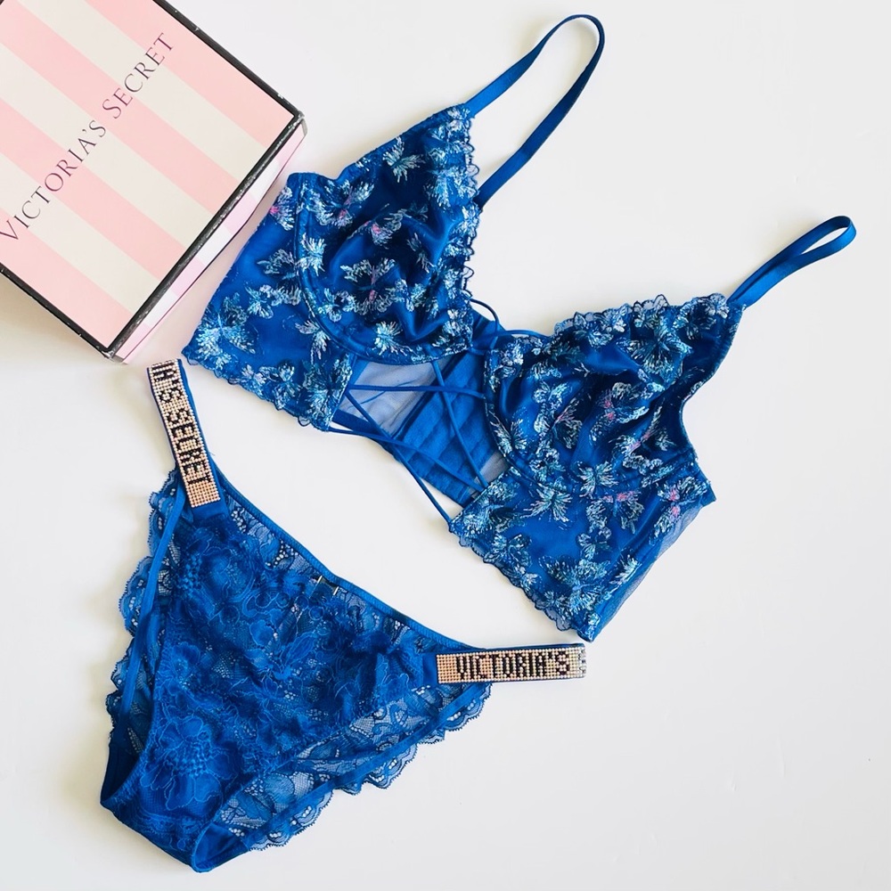 Victoria’s Secret MEDIUM blue butterfly bra set